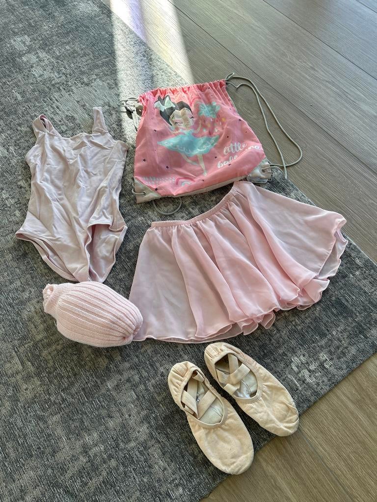 Ballet pakket kledingmaat 122/128/134 en schoenmaat 34-35, Ophalen of Verzenden, Gebruikt, Kleding