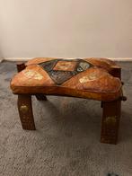 Unieke Marokkaanse Poef/Krukje - Handgemaakt Leer & Hout, Huis en Inrichting, Banken | Voetenbanken en Poefen, Ophalen, Gebruikt