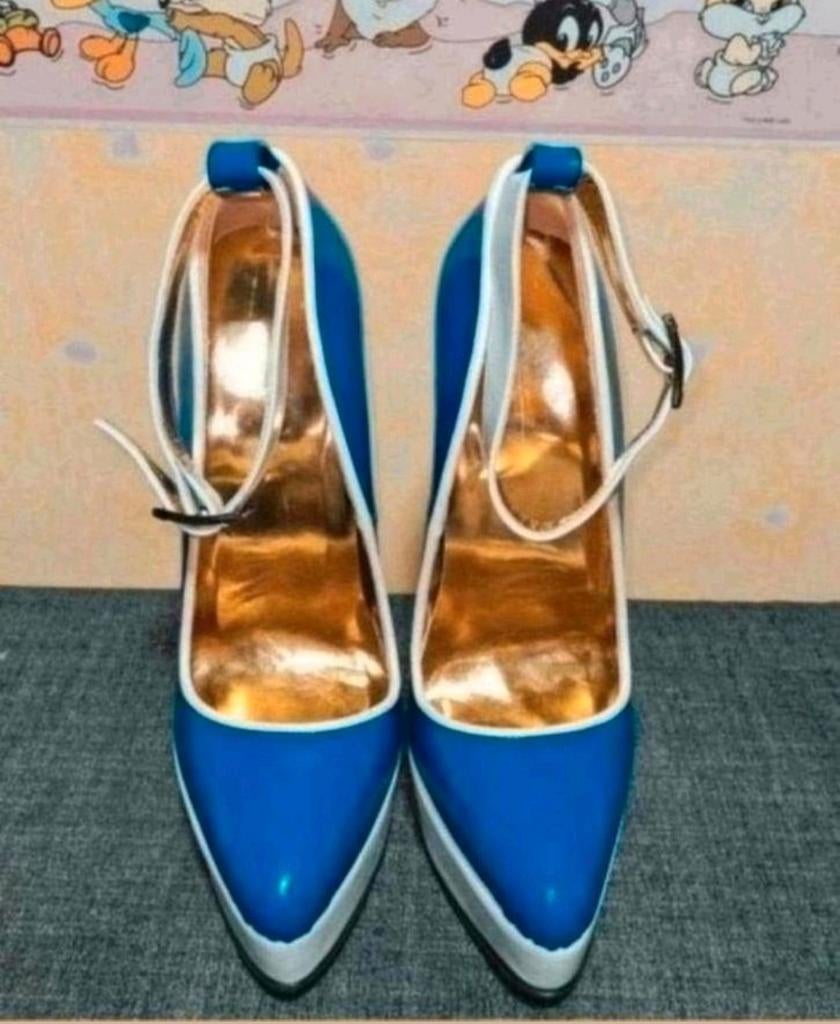 Nieuwe wonderheels maat 43. Ook in oranje. Witte hak, Blauw, Nieuw, Ophalen of Verzenden, Schoenen met hoge hakken