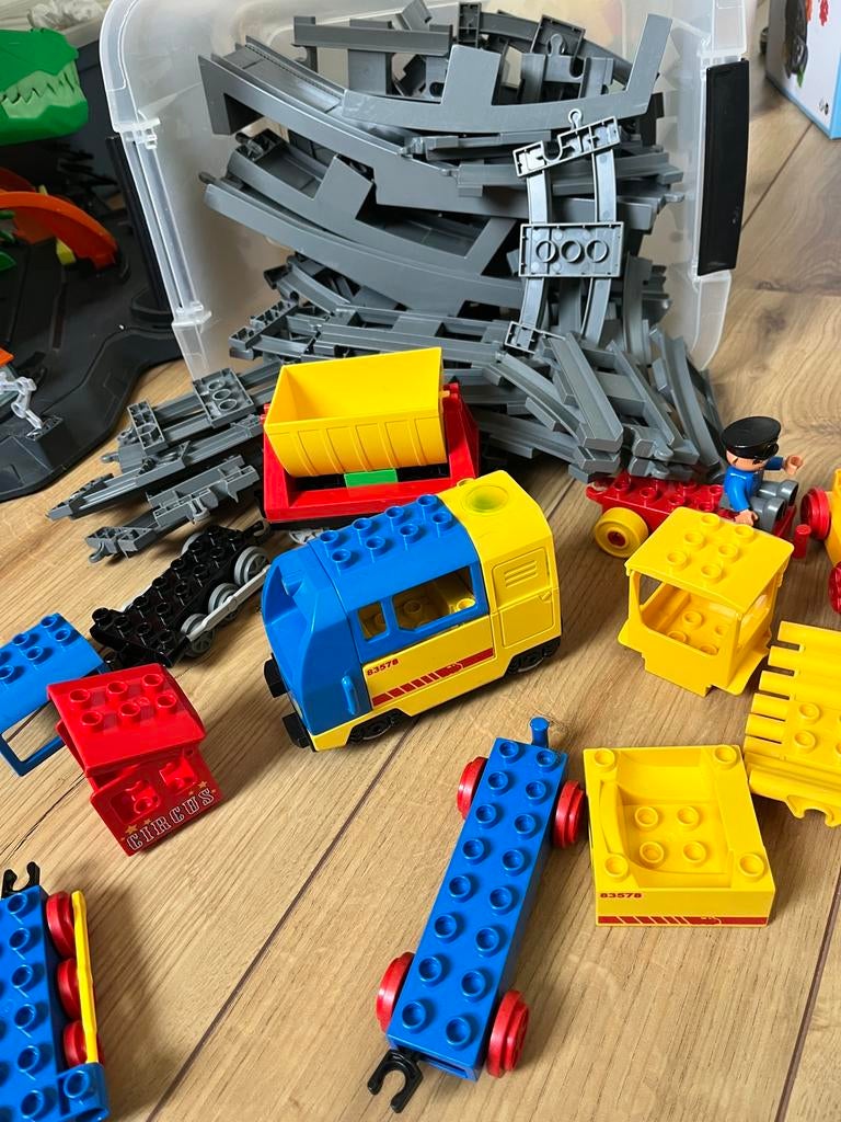 Lego Duplo treinbaan met brug, Ophalen, Zo goed als nieuw