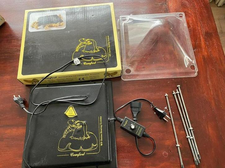 Warmteplaat en drinkbak, Dieren en Toebehoren, Pluimvee | Toebehoren, Gebruikt, Overige typen, Ophalen of Verzenden