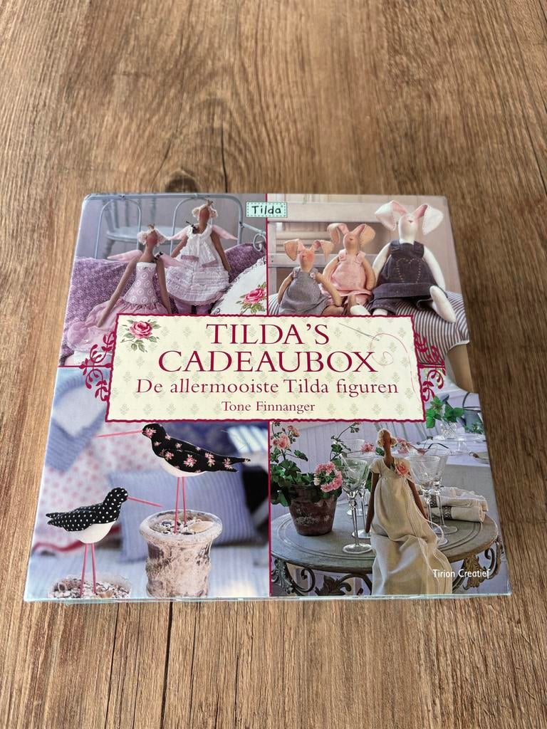 Tilda’s Cadeaubox – Tone Finnanger, Ophalen of Verzenden, Zo goed als nieuw