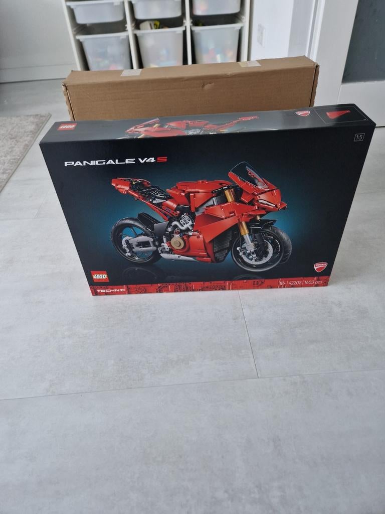 LEGO Technic Ducati Panigale V4 R 42202 - Nieuw / Gesealed, Ophalen of Verzenden, Nieuw