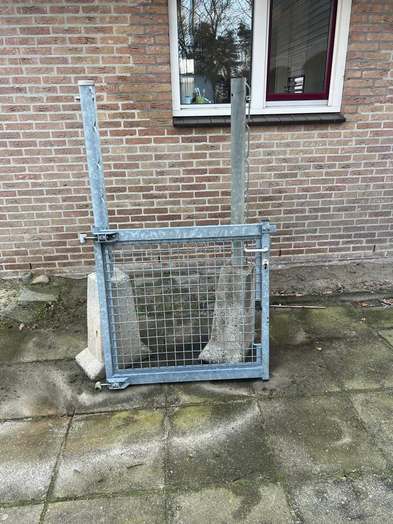 Hek met palen van ABC Hekwerk, Tuin en Terras, Ophalen of Verzenden, Gebruikt, IJzer, Overige typen