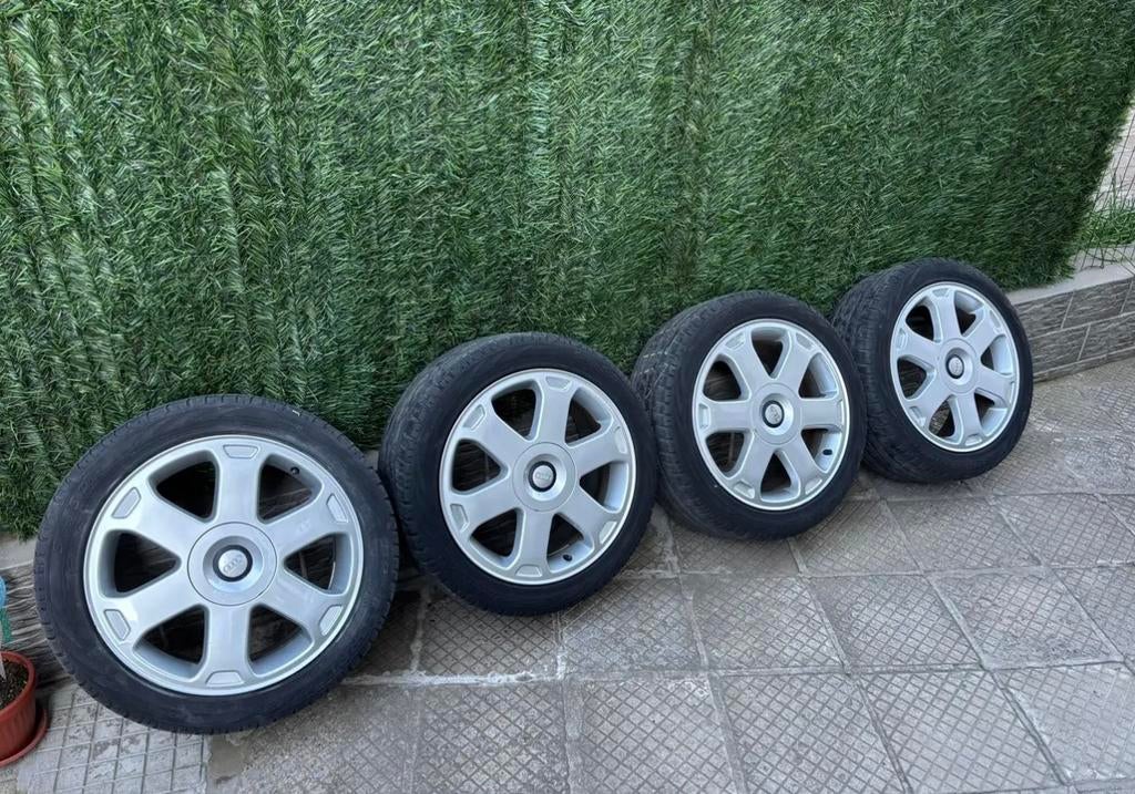 Audi s3 avus velgen, Ophalen, 17 inch, 205 mm, Zomerbanden