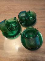 Groene glazen kopjes en schotels Sierra arcoroset van 3, Ophalen of Verzenden, Overige stijlen, Kop(pen) en/of Schotel(s), Glas