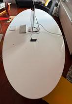 Ovaal witte Ikea eettafel, Huis en Inrichting, Tafels | Eettafels, Gebruikt, 100 tot 150 cm, Vijf personen of meer, 150 tot 200 cm