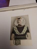 ZEELAND.   ZUID BEVELAND.  VROUW IN KLEDERDRACHT, Ophalen of Verzenden, Voor 1920, Zeeland