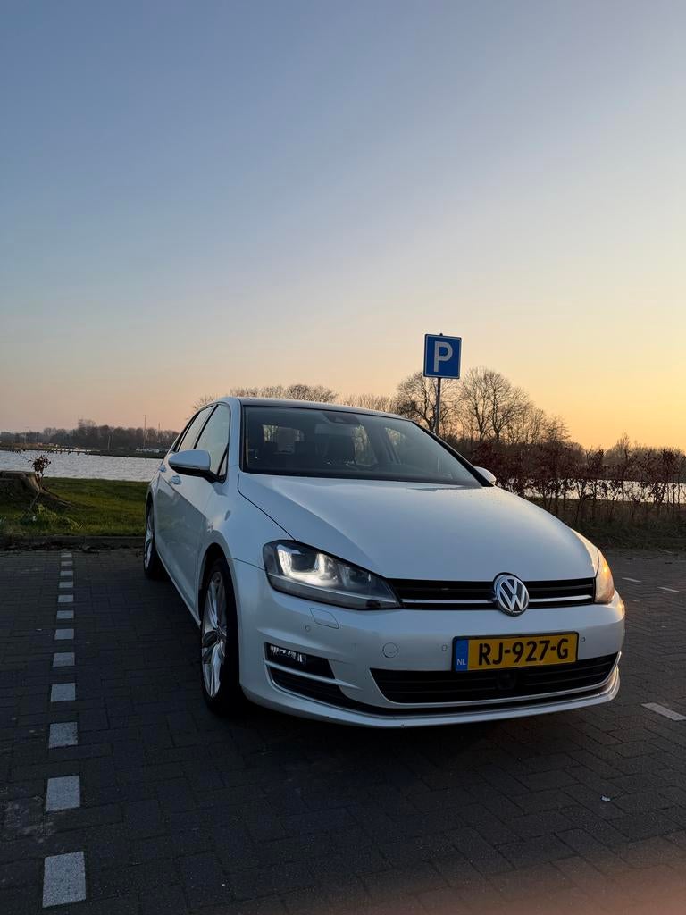 Volkswagen Golf 1.4 TSI 103KW DSG 2013 full option, Zwart, 4 cilinders, Wit, Leder