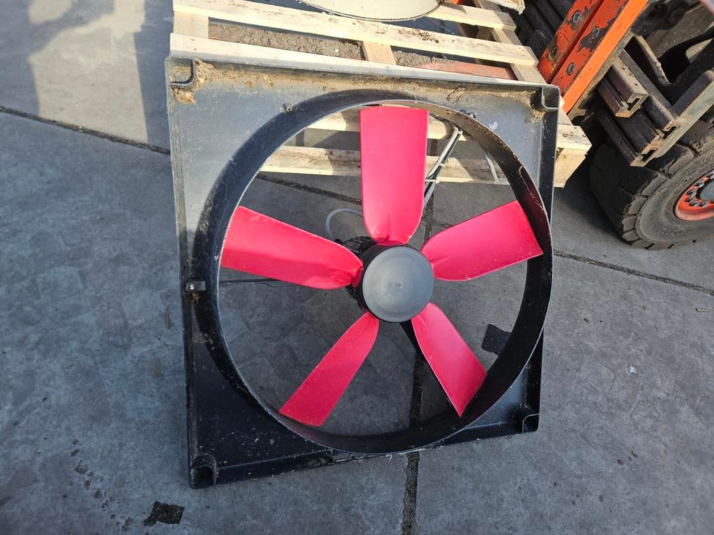 Ventilatoren 70 cm, Ophalen