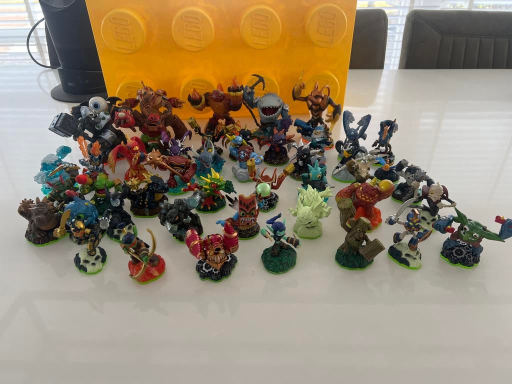 Skylanders: Grote collectie losse figuren en accessoires, Ophalen of Verzenden, Gebruikt