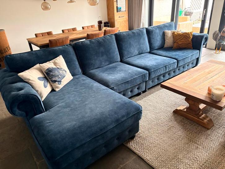 Urban Sofa Loungebank met bijpassende Poef, Huis en Inrichting, Banken | Complete zithoeken, Zo goed als nieuw, Stof, Ophalen
