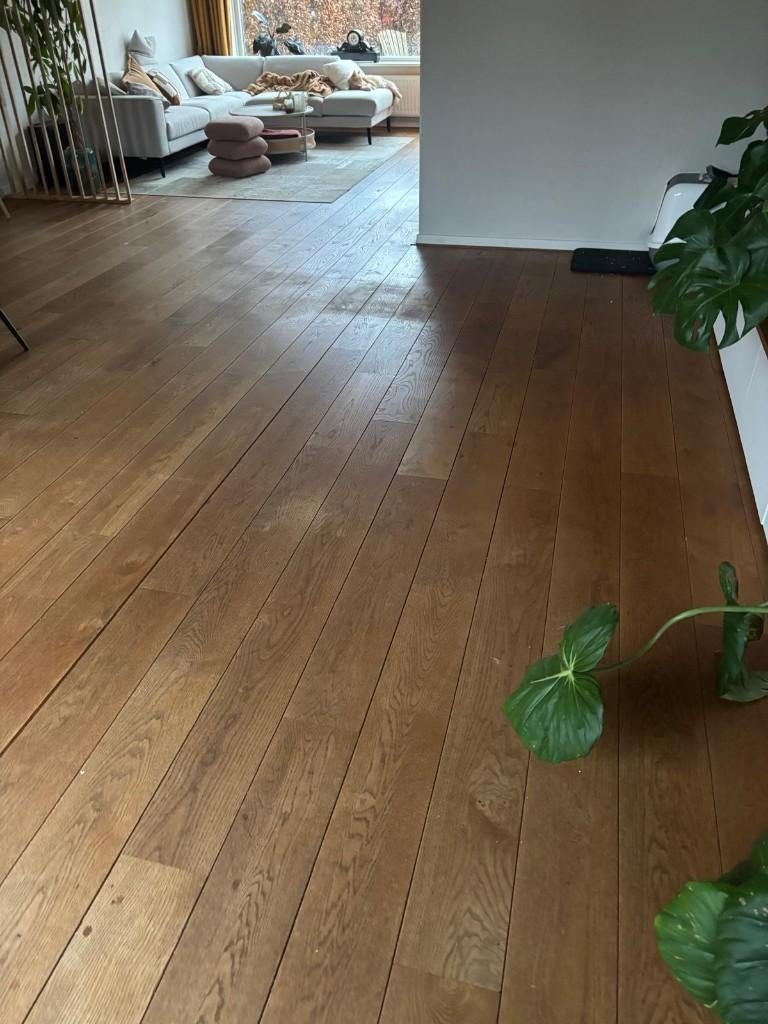 Massief eiken houten vloer - +/-50m2 - zwevend gelegd, Doe-het-zelf en Verbouw, Vloerdelen en Plavuizen, Ophalen, Gebruikt, Vloerdelen of -planken