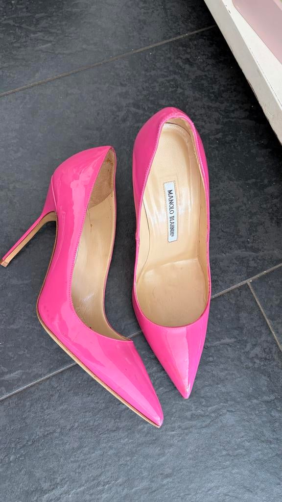 Manolo Blahnik Roze Lakleren Pumps Maat 39, Ophalen of Verzenden, Gedragen, Roze, Pumps