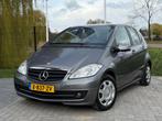 Mercedes-Benz A-klasse 180 AIRCO / TREKHAAK / STOELVERWARMIN, Voorwielaandrijving, Stof, Gebruikt, Zwart