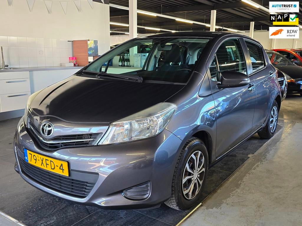 Toyota Yaris 1.0 VVT-i Aspiration/AIRCO/CAMERA/N.A.P/BOEKJES, Euro 5, Stof, Origineel Nederlands, Bedrijf