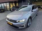 Volkswagen Passat Variant 1.4 TSI GTE Highline 360 CAMERA AC, Auto's, Gebruikt, Hybride Elektrisch/Benzine, 1600 kg, 93 €/maand