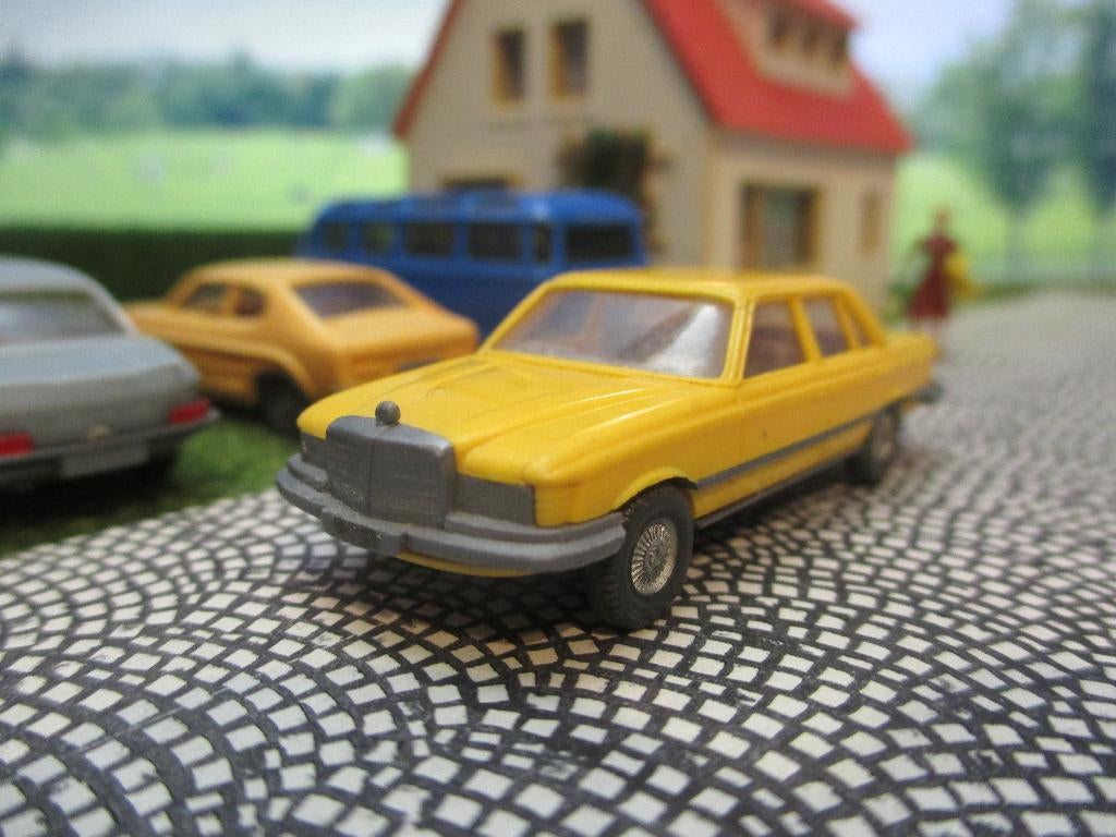 Mercedes Benz W116 450SE - Wiking Melonengelb, Ophalen of Verzenden, Zo goed als nieuw, Auto, Wiking