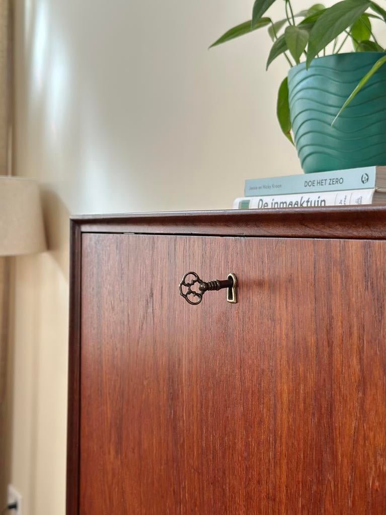 Vintage wandkast teak hout Deens jaren 50/60/70 lades, Ophalen, Gebruikt, Met deur(en), 100 tot 150 cm