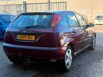 Ford Focus 1.6 I Ghia 2004 Rood, Auto's, 1596 cc, 15 km/l, 4 cilinders, 100 pk
