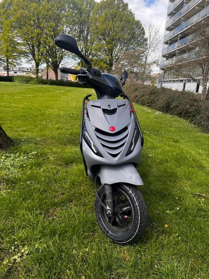 Piaggio zip, Fietsen en Brommers, Scooters | Piaggio, Zip, Benzine, Ophalen of Verzenden