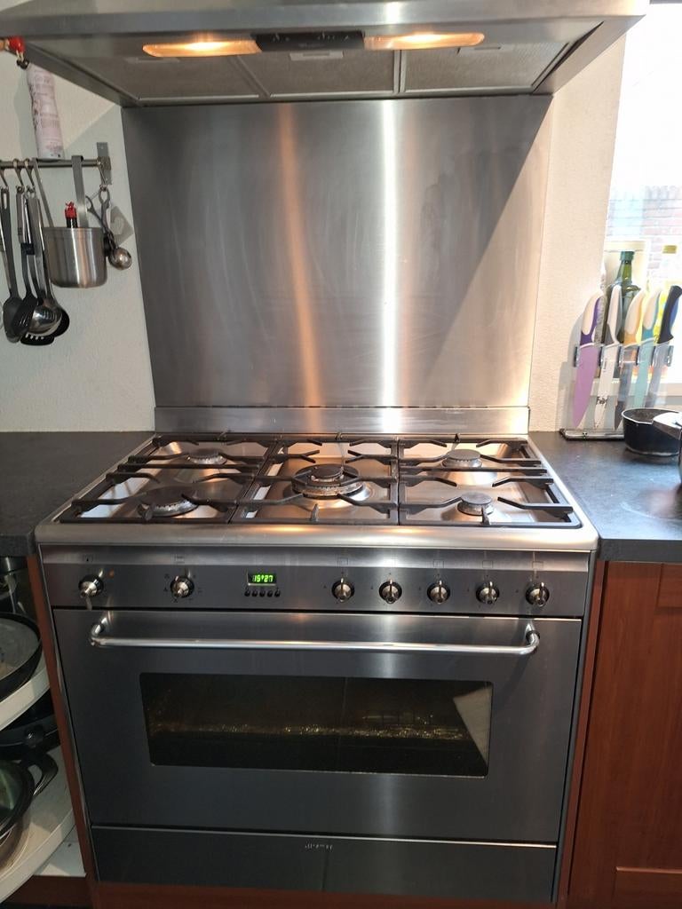 Fornuis 5 pits met grote oven, Witgoed en Apparatuur, Fornuizen, 60 cm of meer, Ophalen of Verzenden, Gas, Vrijstaand