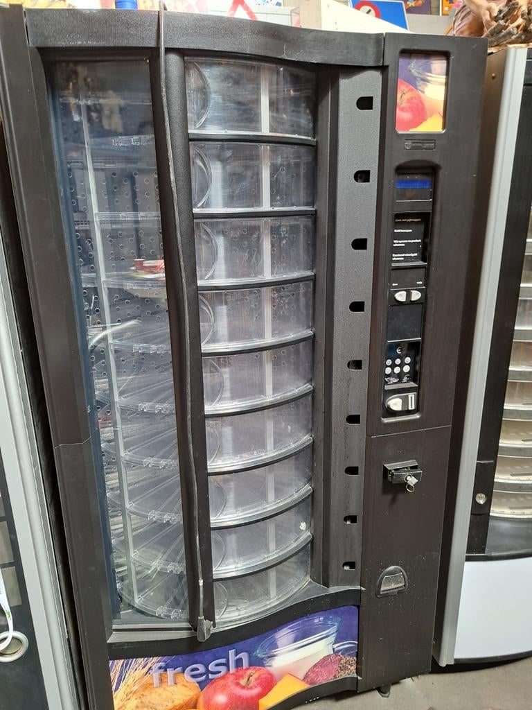 Zuivel / fruit automaat gekoeld, Ophalen