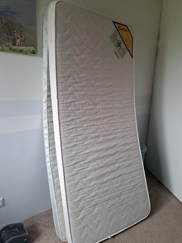 Twee matrassen 200x190 cm, Huis en Inrichting, Slaapkamer | Matrassen en Bedbodems, Ophalen of Verzenden, Gebruikt, Eenpersoons