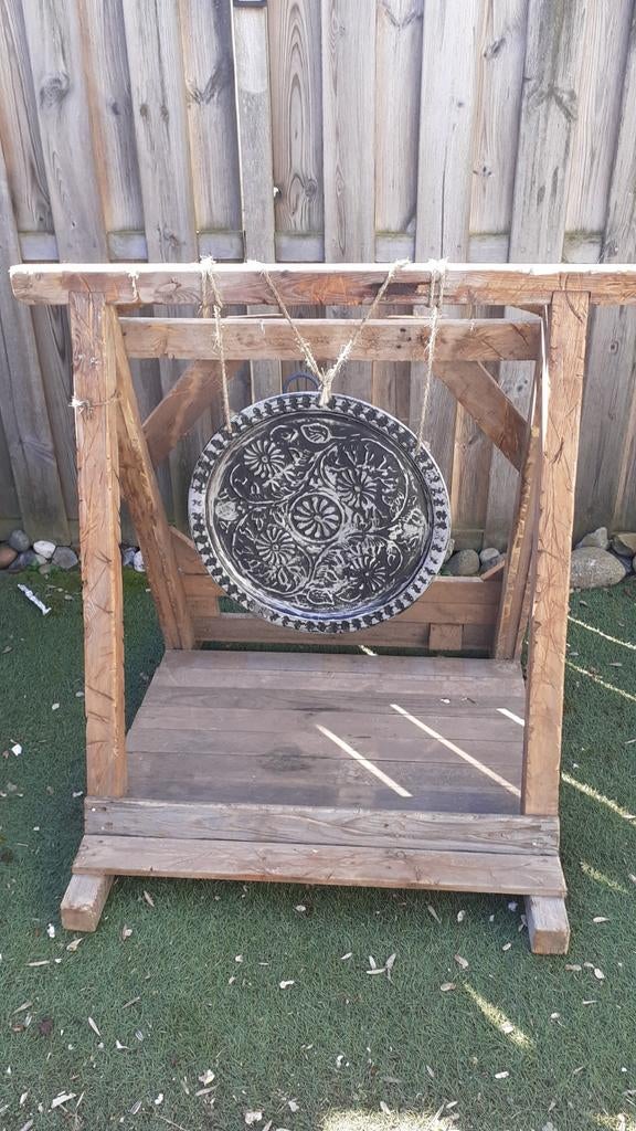Decoratieve Gong op Houten Standaard - Fantasyfest Gebruikt, Ophalen of Verzenden