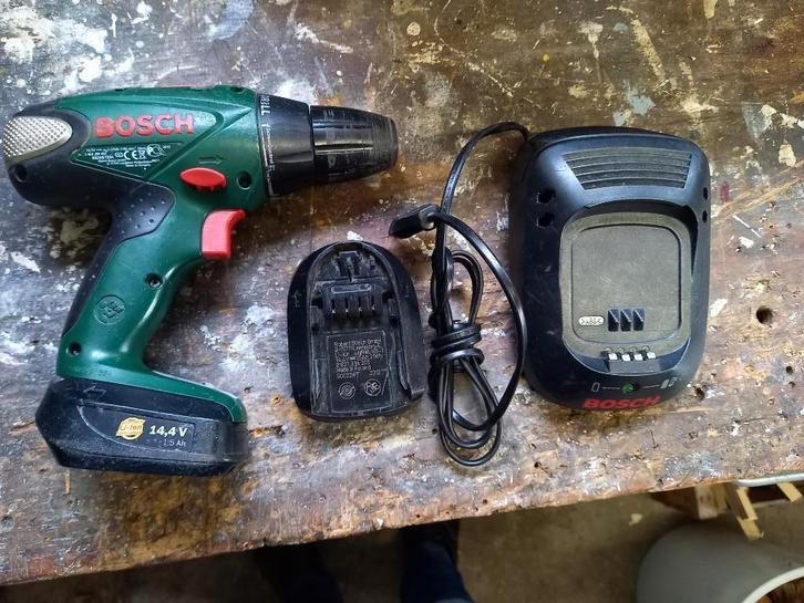 Bosch accuboormachine 14,4 volt, Doe-het-zelf en Verbouw, Gereedschap | Boormachines, Gebruikt, Boor- en Schroefmachine, Minder dan 400 watt