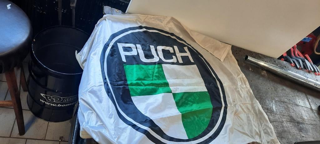 Puch vlag, Ophalen of Verzenden