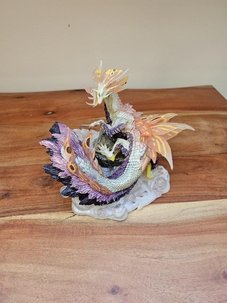 Monster hunter figurine mizutsune, Ophalen of Verzenden, Zo goed als nieuw