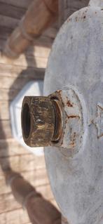 Gietijzeren stortbak toilet, Ophalen, Toilet