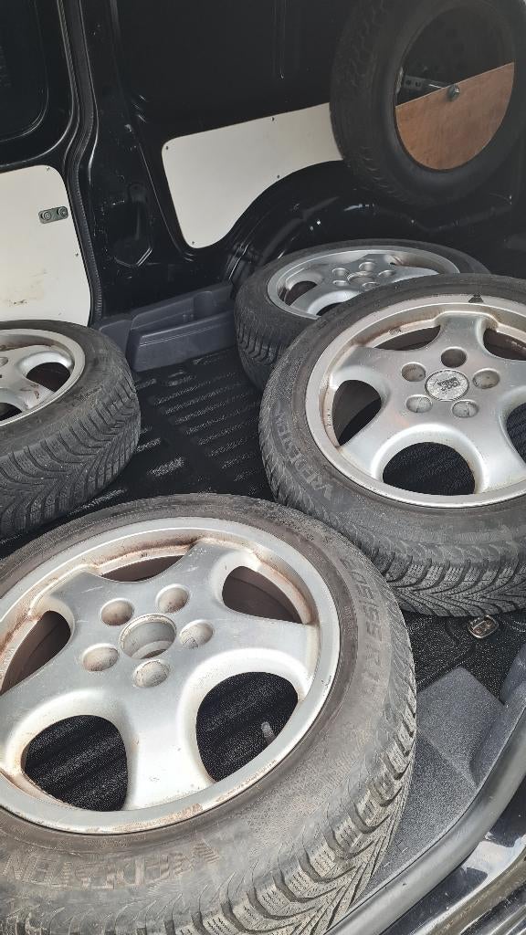 Winterbanden met velgen VW Caddy - set van 4, Ophalen, Banden en Velgen, 17 inch, Bestelwagen