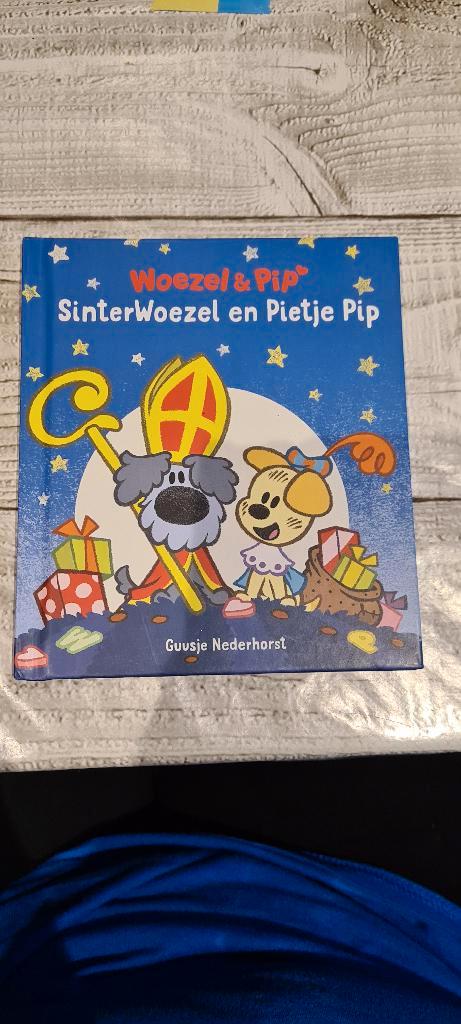 boek Sinterwoezel en pietje pip woezel en pip. Guusje Ned, Diversen, Sinterklaas, Zo goed als nieuw, Ophalen