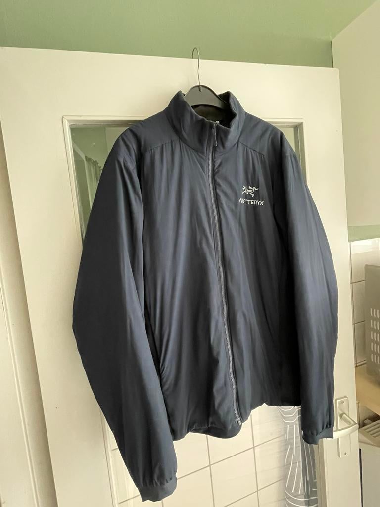 Arcteryx atom lt jacket M, Ophalen of Verzenden, Zo goed als nieuw, Blauw