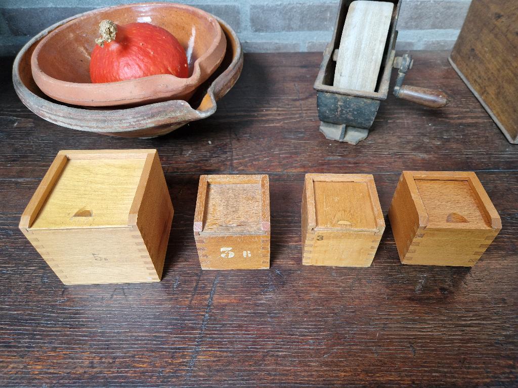 4 oude Fröbel puzzel doosjes, Ophalen of Verzenden