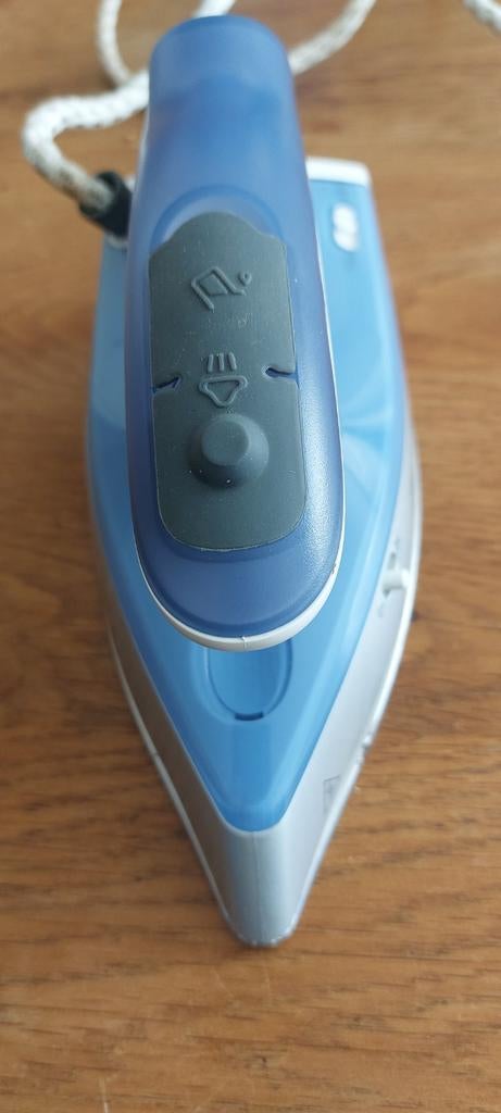 Severin Reisstrijkijzer ZGAN - 115V/230V, Ophalen of Verzenden, Zo goed als nieuw, Strijkijzer met snoer