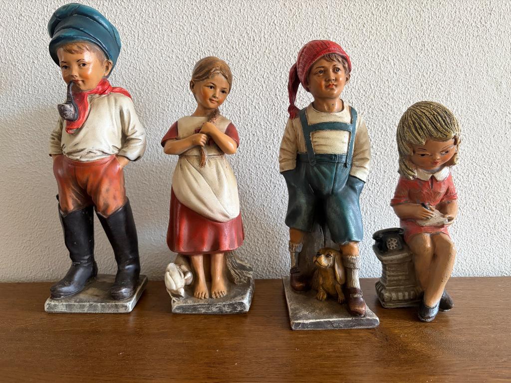 Beeldjes, Verzamelen, Beelden en Beeldjes, Ophalen of Verzenden, Zo goed als nieuw, Mens