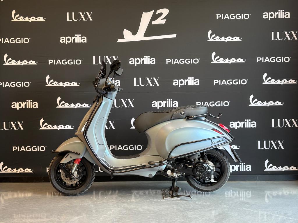 Vespa Sprint | Designo Blu | Brom | 2020 | 9913 km, Gebruikt, Overige modellen, ., Maximaal 45 km/u