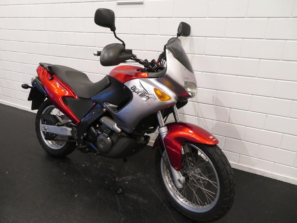 Aprilia PEGASO 650 I.E ZEER FRAAI! TOP CASE (bj 2001), Motoren, Motoren | Aprilia, Bedrijf, Enduro