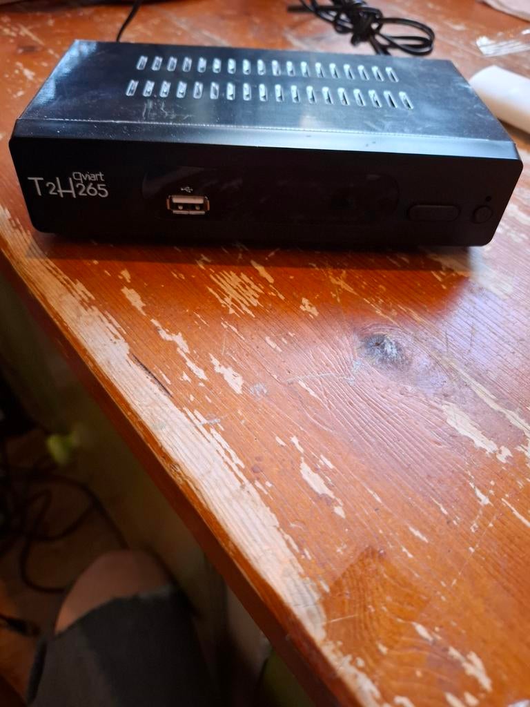 Qviart T2 H.265 Digitale DVB-T2 Ontvanger, Ophalen of Verzenden, Gebruikt, Decoder