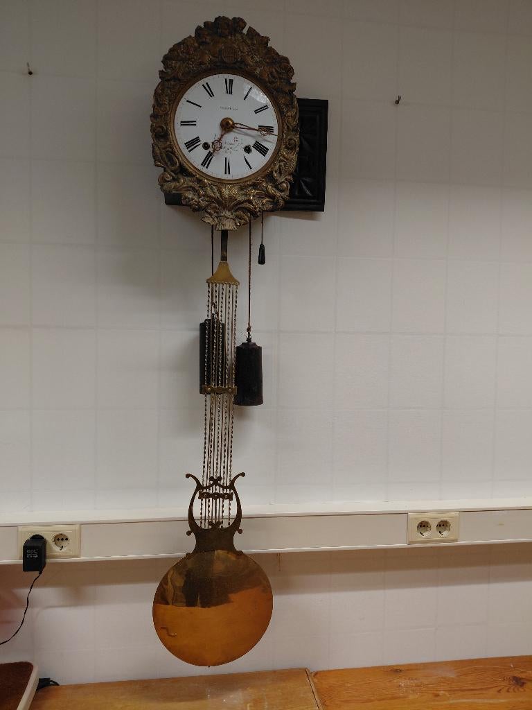 Franse Comtoise klok met harpslinger, Allassac., Ophalen