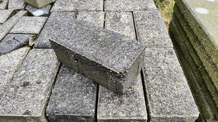 Gratis ophalen! Tegels en klinkers!, Tuin en Terras, Tegels en Klinkers, Zo goed als nieuw, Ophalen