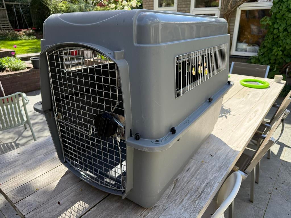 Petmate sky kennel ultra - honden reisbench, Ophalen, Gebruikt