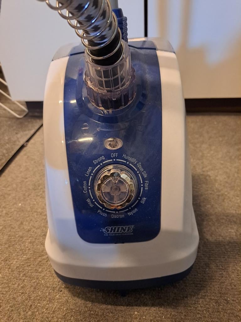 Shine kledingstomer, Ophalen