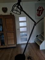 Zwarte industriële vloerlamp, Ophalen, Zo goed als nieuw, Metaal, 150 tot 200 cm