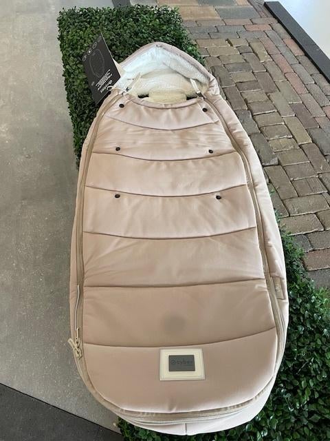 NIEUW! Cybex Platinum  Voetenzak Cozy Beige, Ophalen of Verzenden, Nieuw