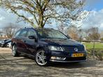 Volkswagen Passat Variant 2.0 TDI Highline BlueMotion | Stoe, Auto's, Volkswagen, Euro 5, Stof, Zwart, Blauw