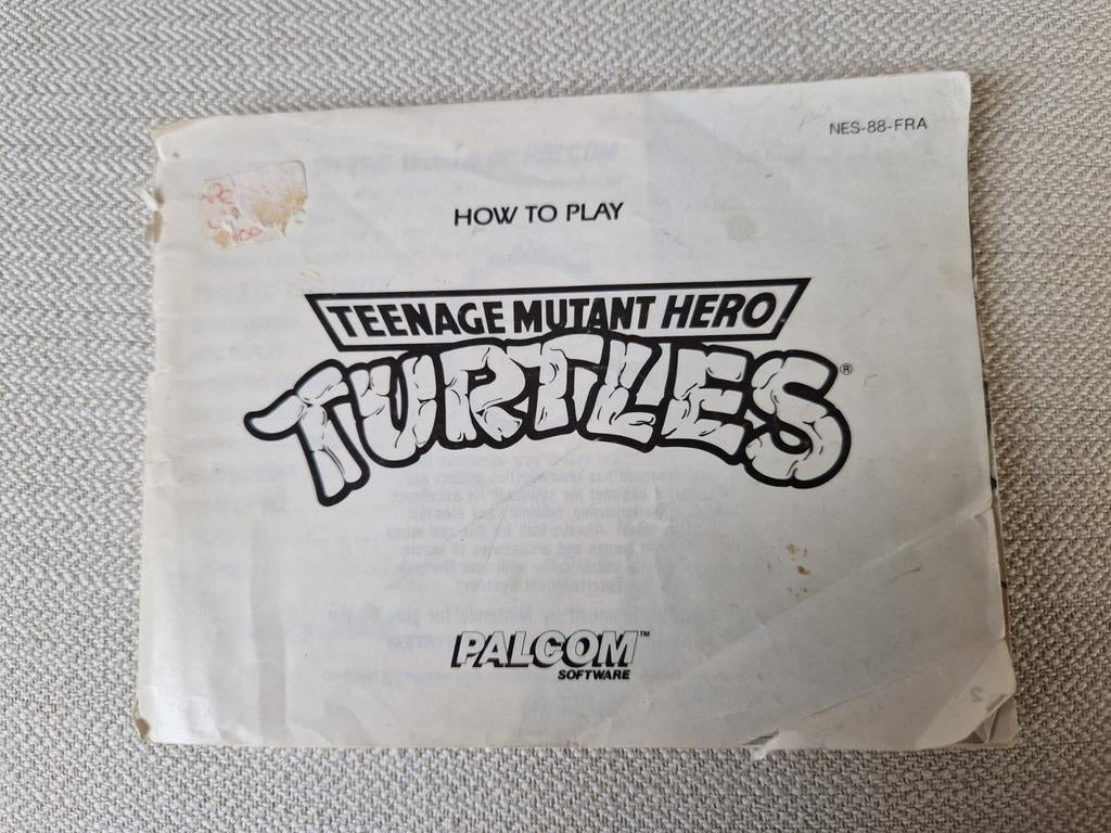 nintendo nes teenage mutant hero ninja turtles booklet, Spelcomputers en Games, Games | Nintendo NES, Avontuur en Actie, 1 speler